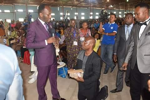 Apostle Johnson Suleman blesses one of his member with multimillion SUVs, N2m 
