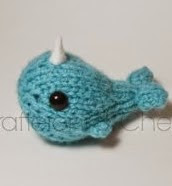 http://translate.google.es/translate?hl=es&sl=auto&tl=es&u=http%3A%2F%2Fwww.crafteroniandcheese.com%2F2014%2F02%2F03%2Fsheldon-the-narwhal-free-pattern%2F