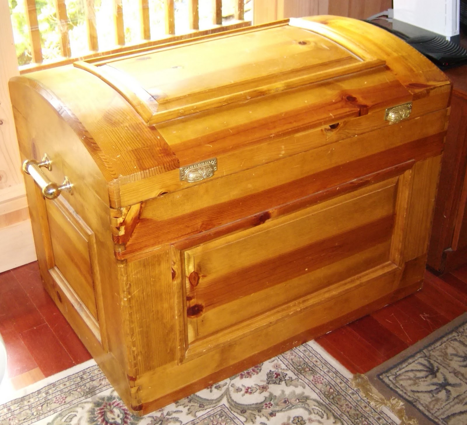 reclaimed wood chest / storage / bench by