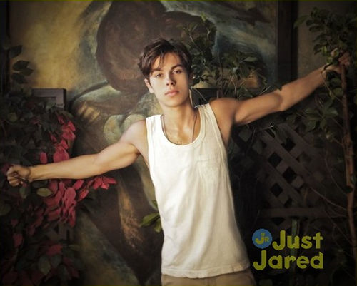 as que es parte de nuestra historia' manifest Jake T Austin