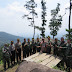 Mayjen TNI Hartomo Dalam Kunjungan Kerja TMMD Ke 102 Di Kabupaten Madiun Taklukkan Dan Nikmati Puncak Gunung Wilis