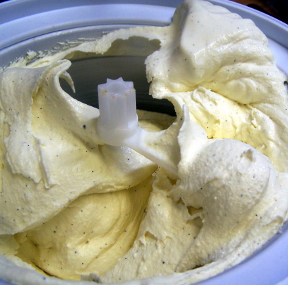 FOOD AND COOK : Old Fashioned Vanilla Ice Cream