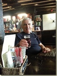 20160918_Grapes Hotel pub (Small)