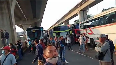 Video Viral Pekerja Protes Jalur Mudik di GT Cikarang Ditutup, Begini Kata Polisi