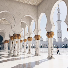Sheikh Zayed Grand Mosque columns