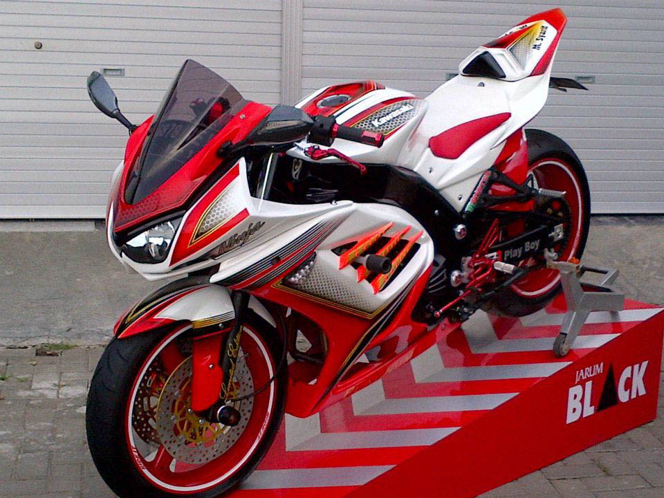 Variasi / Modifikasi Kawasaki Ninja 250R Super Keren 