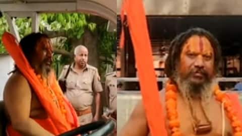 jagadguru paramhans acharya entry denied in taj mahal due to saffron dress
