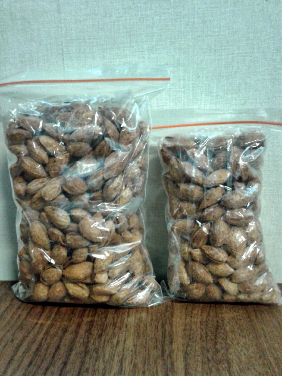 kacang almond wikipedia