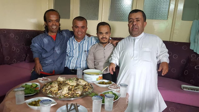 الهيئة الادارية لقصار القامة في الاردن تجتمع في منزل ابو علي الصمادي في جرش (مصور)