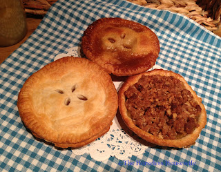 mini apple pie, apple pie variations, dutch apple pie, carmel apple pie