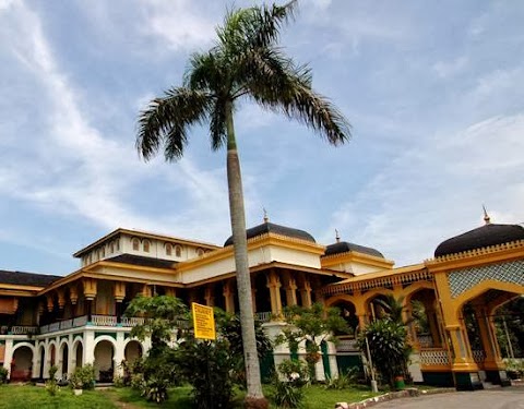 Istana Maimun (Tempat Wisata Di Medan, Sumatera Utara)