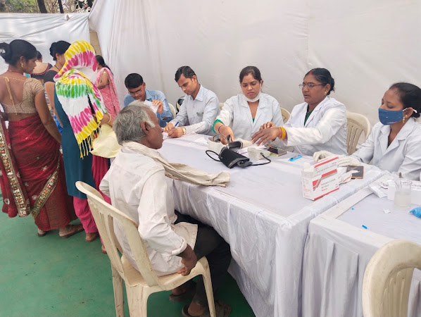  रायपुर : जोन 8 के तहत वार्ड नम्बर 2 एवं 21 के शिविर में 734 नागरिकों का किया स्वास्थ्य परीक्षण