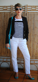 capri pants+jacket+elegant look