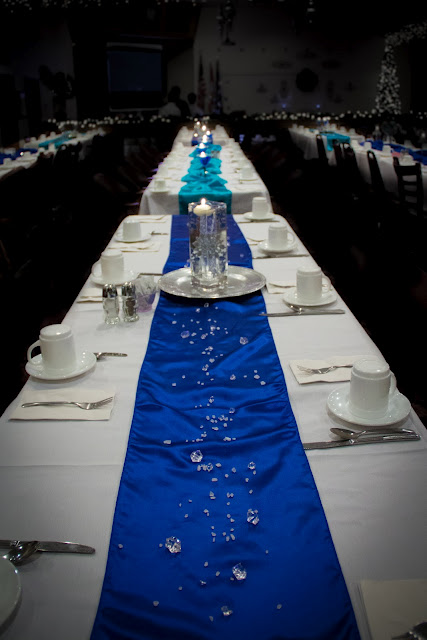 'Icicles' scattered all of the table runners adding to the winter 