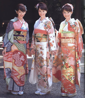 Berbagai Baju Khas Jepang Kimono 着物