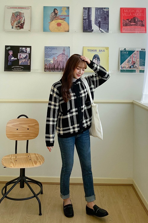 Collared Check Pattern Cardigan