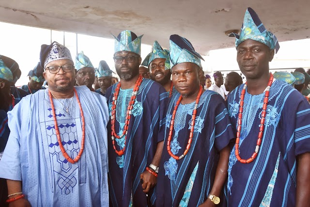 Egbe Tobalase Okunrin (Isokan) Akile Ijebu Receives Awujale's Blessings