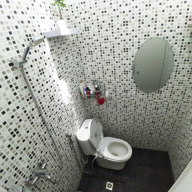  Desain  Kamar  Mandi  Kecil Ukuran 1 5x1 5 Contoh Wc 