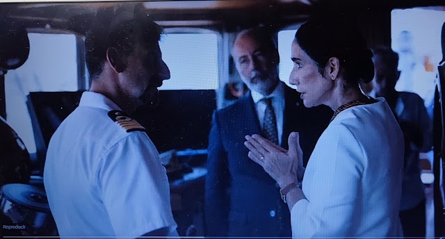 Primera dama visita tripulación buque Américo Vespucio