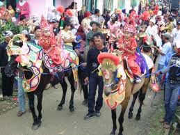 Budaya Kabupaten (Kota) Sumedang Pertunjukan Kuda Renggong