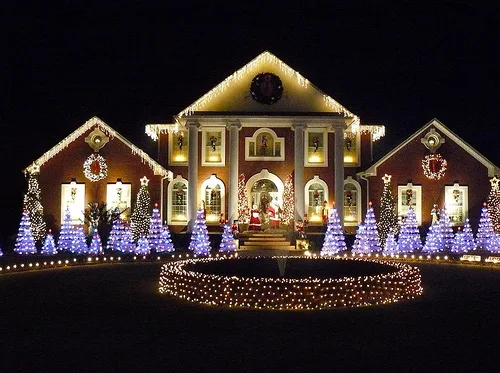 Casas decoradas para navidad, casas navideñas, casas decoradas de navidad, arbol de navidad como adornar,