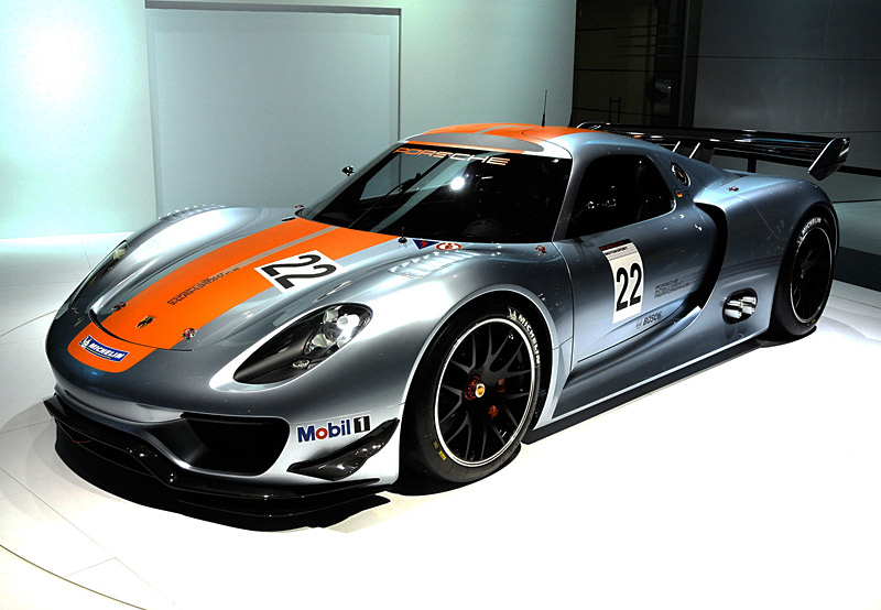 2011 Porsche 918 RSR Concept With its highlyefficient flywheel accumulator 