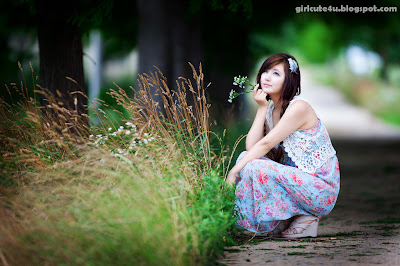 Ryu-Ji-Hye-Flower-Dress-04-very cute asian girl-girlcute4u.blogspot.com
