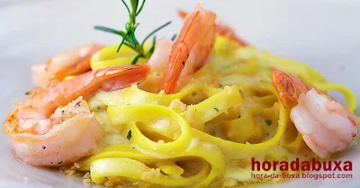 Receita de Tagliatelle com molho de limão e Camarão – horadabuxa