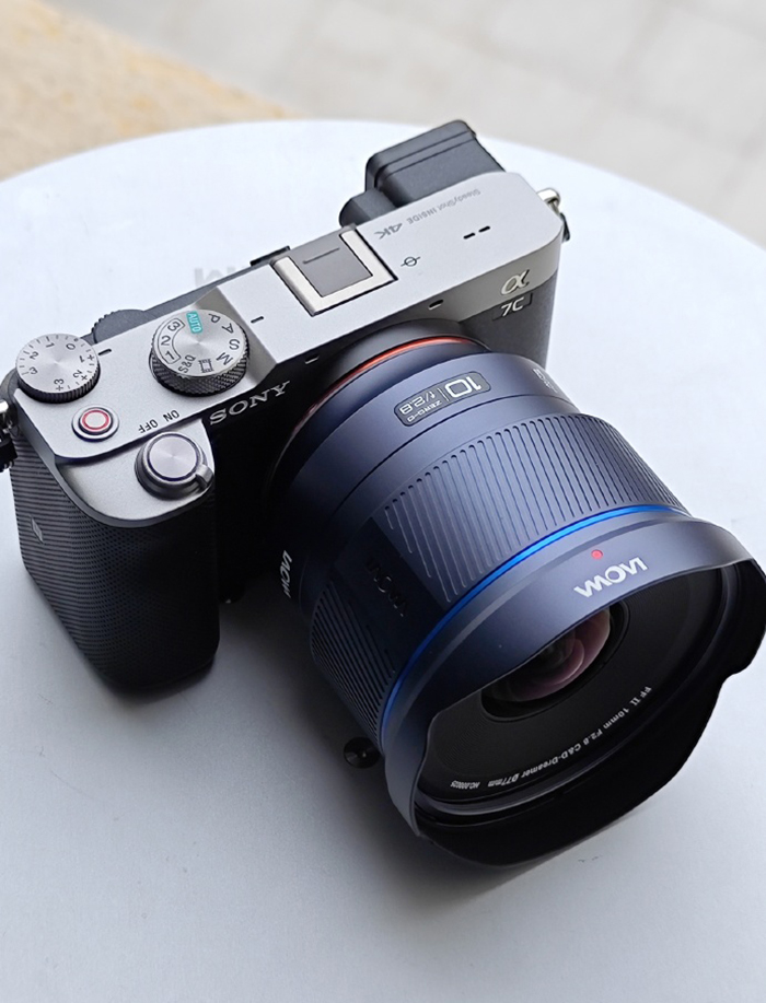 Камера Sony с объективом Laowa 10mm f/2.8