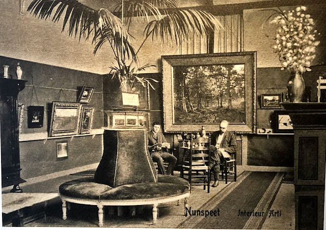 Expositieruimte kunstenaarsdorp Nunspeet begin 20e eeuw
