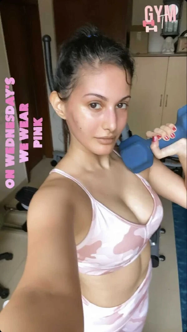 amyra dastur cleavage selfie sports bra