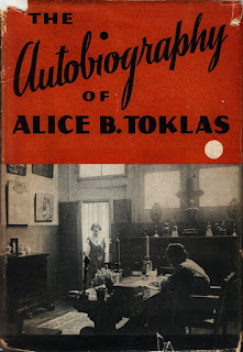 В 1933 увидел свет роман Стайн «Автобиография Алисы Б. Токлес» («The Autobiography of Alice B. Toklas