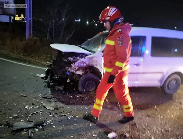 Două persoane rănite într-un accident rutier, la Salcea