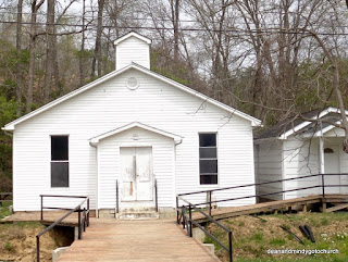 white wooden church in Kentucky