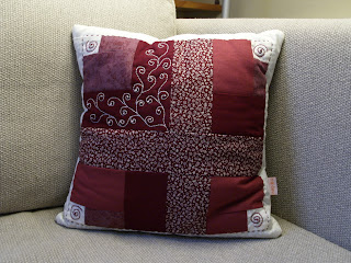 Cut the log cabin block pillow, párna szétvágott fakunyhó blokkból