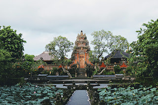 Ubud Palace and Saraswati Temple: A Cultural Duo in Central Ubud