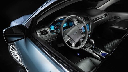 Ford-Fusion-Hybrid-2010-interior