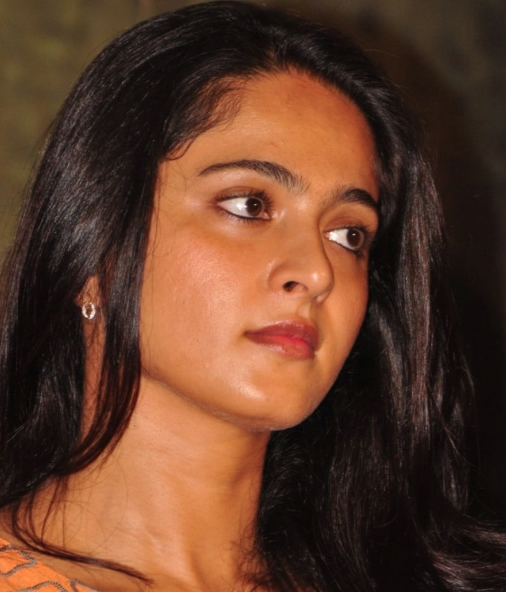 Actress AnushkaShetty Latest Images