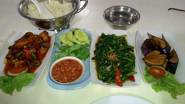  Jika anda suka melancong dan mengunjungi banyak sekali tempat wisata untuk mengisi liburan and Wisata Kuliner Khas Balikpapan Yang Paling Enak