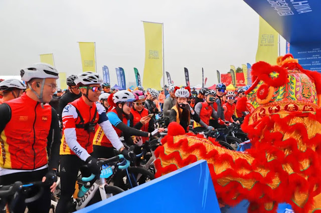 There will also be a lion dance performance on site to cheer up the riders.