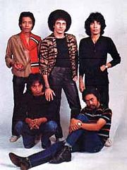 God Bless adalah grup rock sejak tahun 1970-an. Hingga saat ini, nama ...