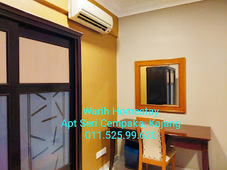 Warih-Homestay-Sri-Cempaka-Kajang-Master-Bedroom-2