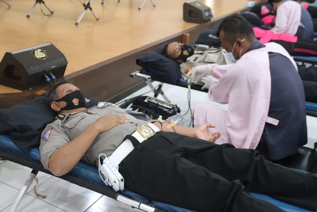 Sambut Hari Bhayangkara ke -75, Polda Banten Gelar Bhakti Sosial Donor Darah