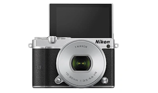Nikon 1 J5 (Kit 10-30 mm)