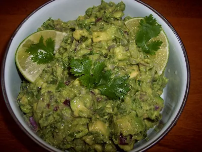 Bowl of guacamole.