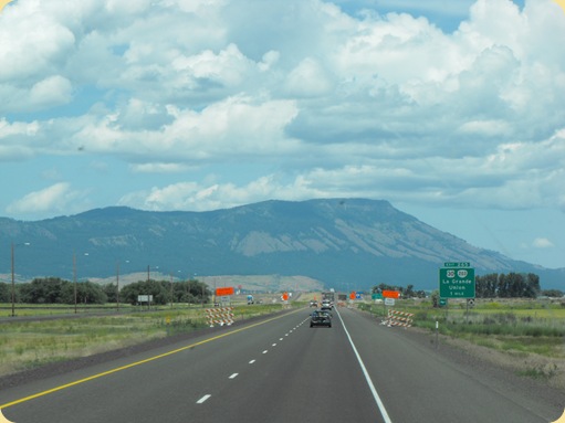 Drive to Emigrant Springs State Park, OR 293