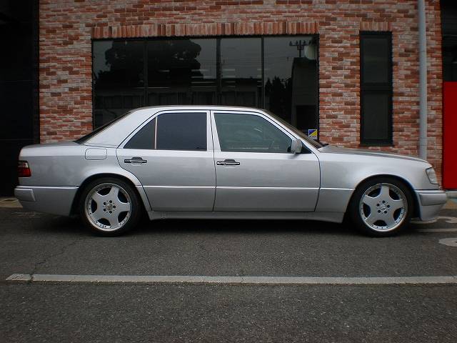 MercedesBenz E500 W124 Silver