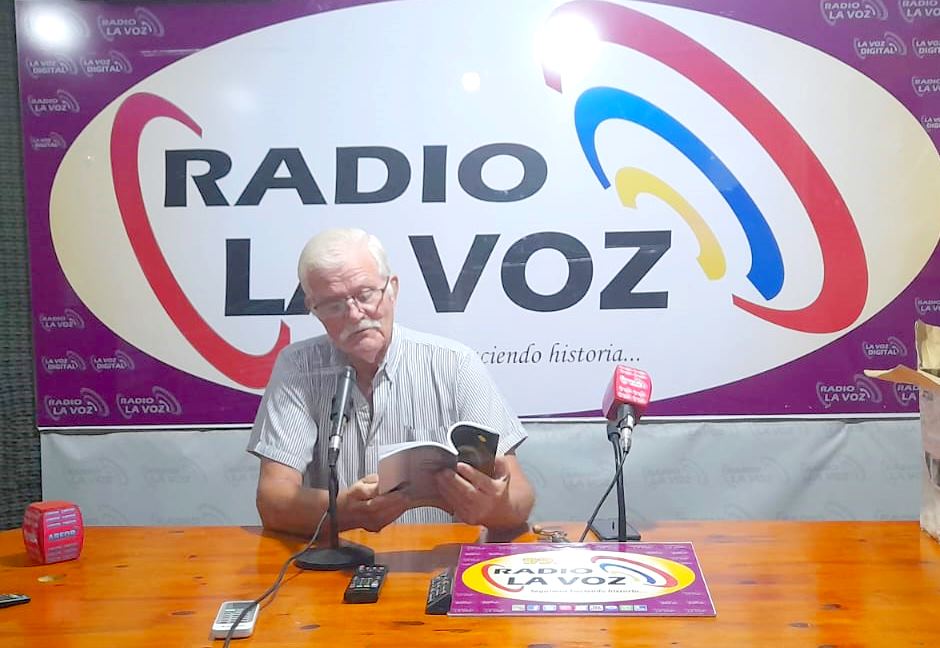 Juan Eduardo Lenscak, testimonio viviente de la feroz dictadura es el conductor del ciclo radial "Historias Clandestinas"