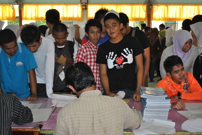 Little Cat: SMK Pusa, Betong.: Klik klik Majlis 