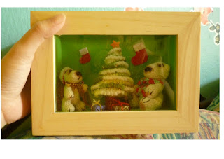 crochet cute mini christmas pattern polar bears and tree in a frame special gift